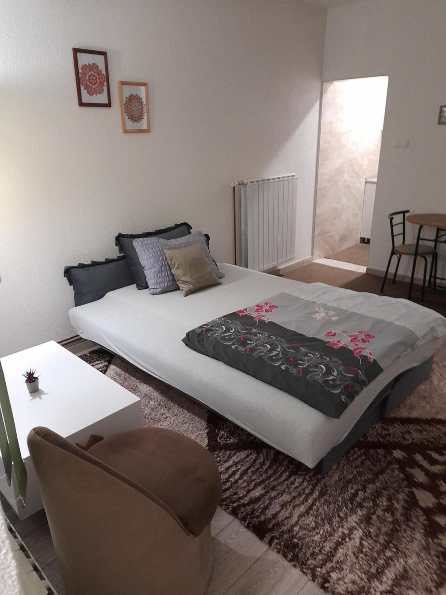Irma Apartment ทูซลา ภายนอก รูปภาพ