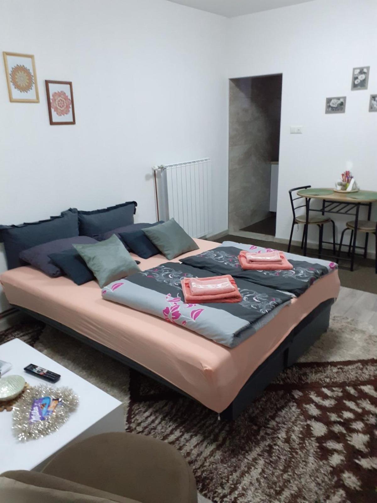 Irma Apartment ทูซลา ห้อง รูปภาพ